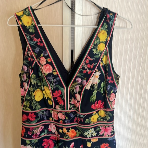 Stunning floral Tadashi Soji dress size 6 - Picture 3 of 8